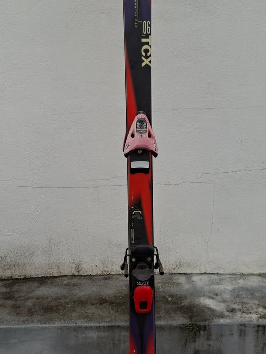 Schiuri și bețe de schiat