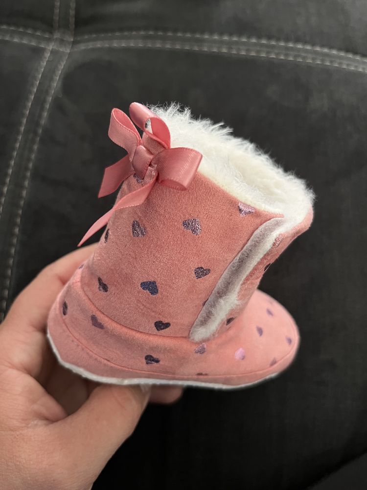 Нови бебешки ботуши / обувки
