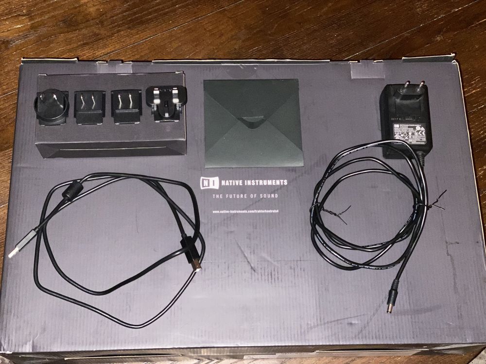 Traktor Kontrol S4 Mk 3