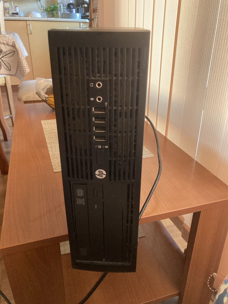 Компютър  HP с windiws 10