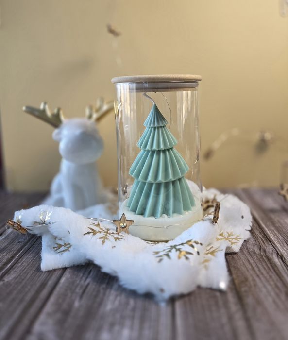 Коледни свещи за подарък