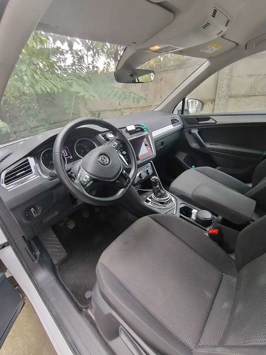 Volkswagen Tiguan 1.5TSI primul proprietar, ca nou cu Km reali !