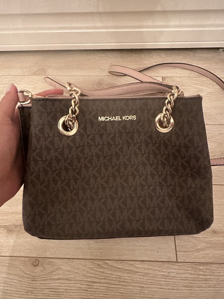 Продам б/у сумочку Michael Kors