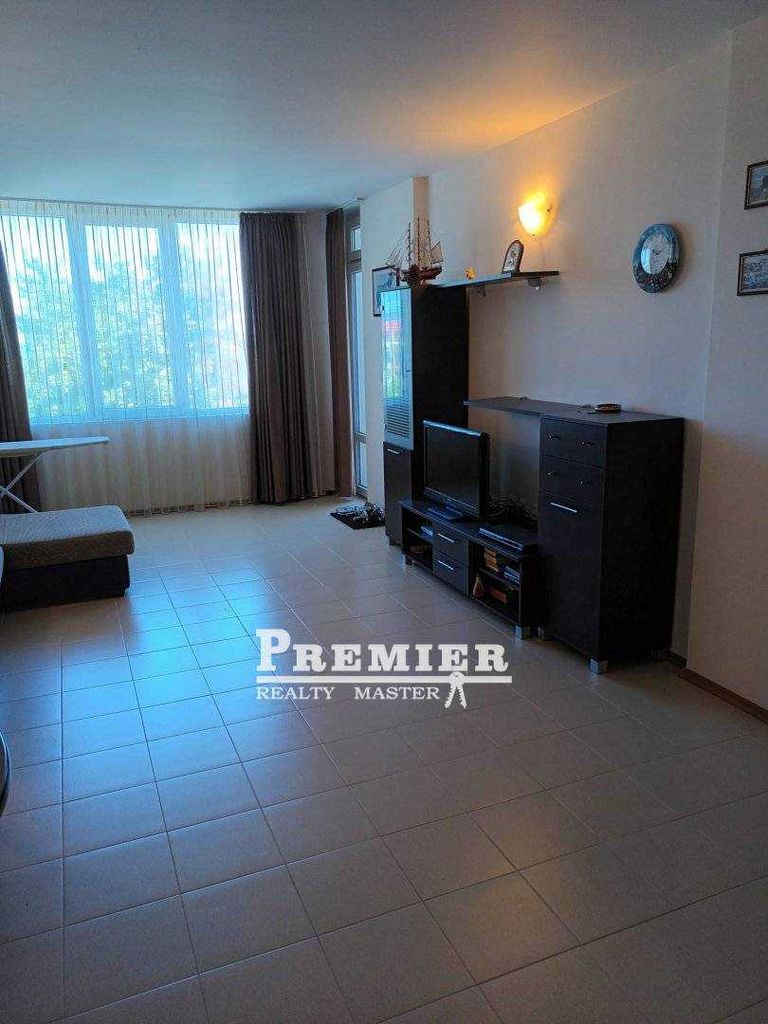 Продава се Двустаен апартамент в к.к. Слънчев бряг - 91 кв.м за 1033 €/кв.м - Снимка #1