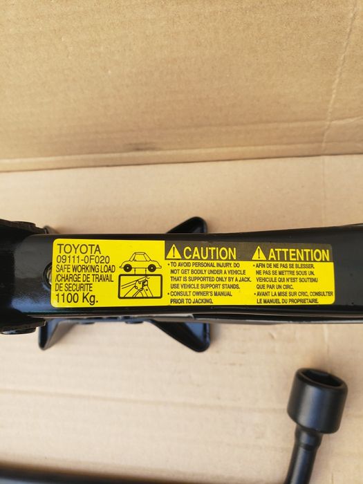 Kit pana cric cheie toyota lexus original