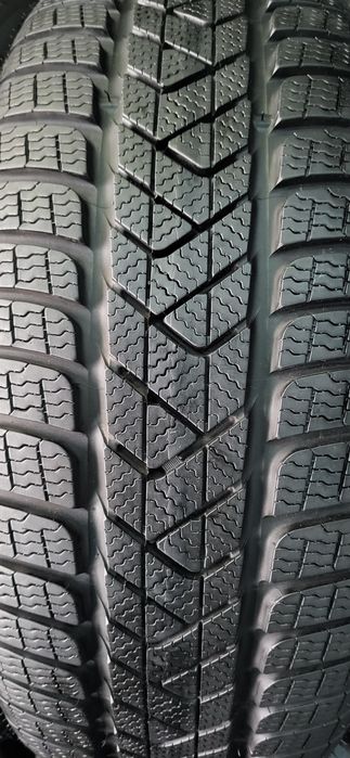 4 anvelope 225 40 19 pirelli de iarna runflat 2023 7mm