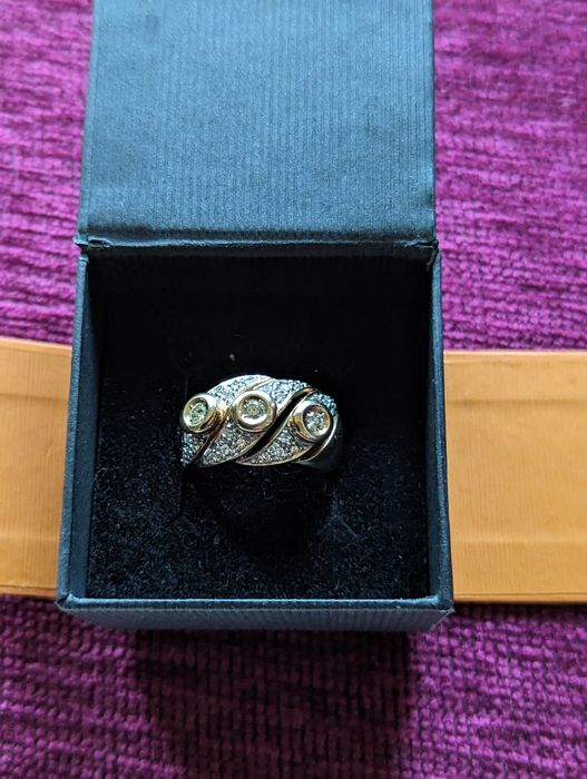 Inel 14k cu 27 de briliante 11,60 grame