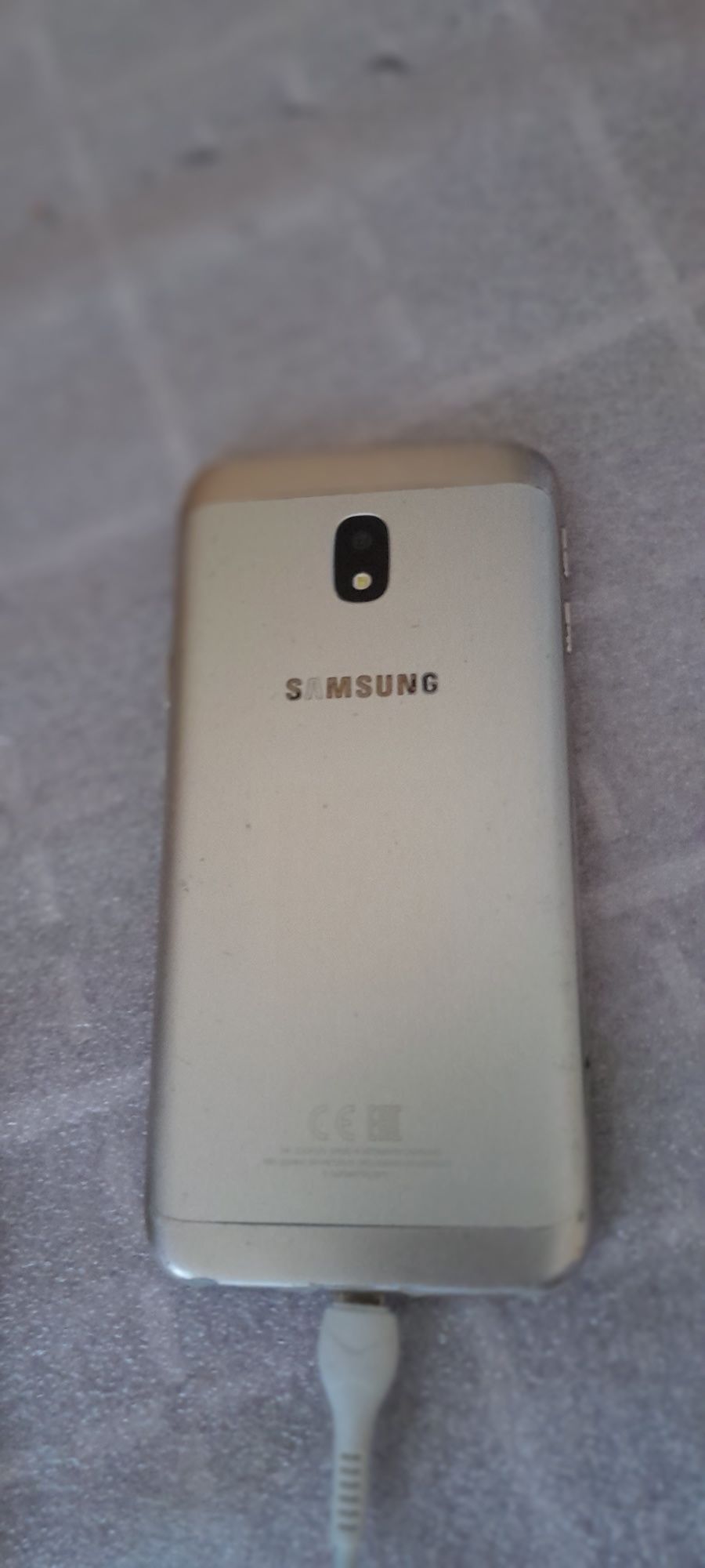 Galaxy J3 Gold 16 GB 450 ming sõm