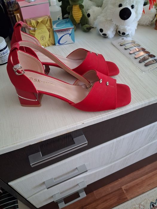 Обувь женская новая 39 раз.и новая сумка