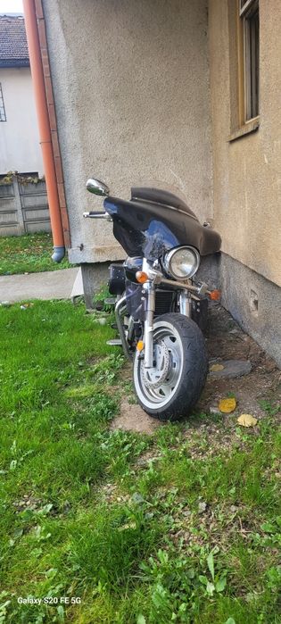 Suzuki boulevard c90t 1500cc