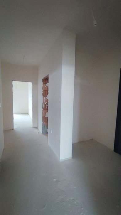 Продава се Тристаен апартамент в Варна, Виница - 130 кв.м за 938 €/кв.м - Снимка #1