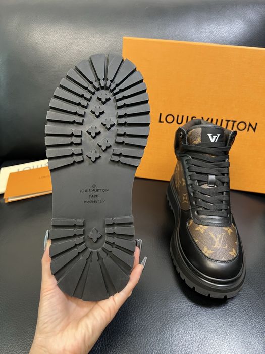 Ghete Louis Vuitton , calitate premium , noi , pe comanda , 42