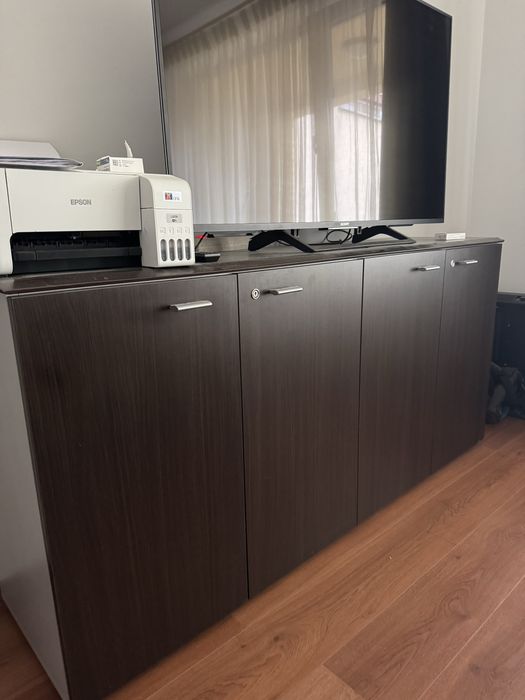 Vand dulap 4 usi in perfecta stare