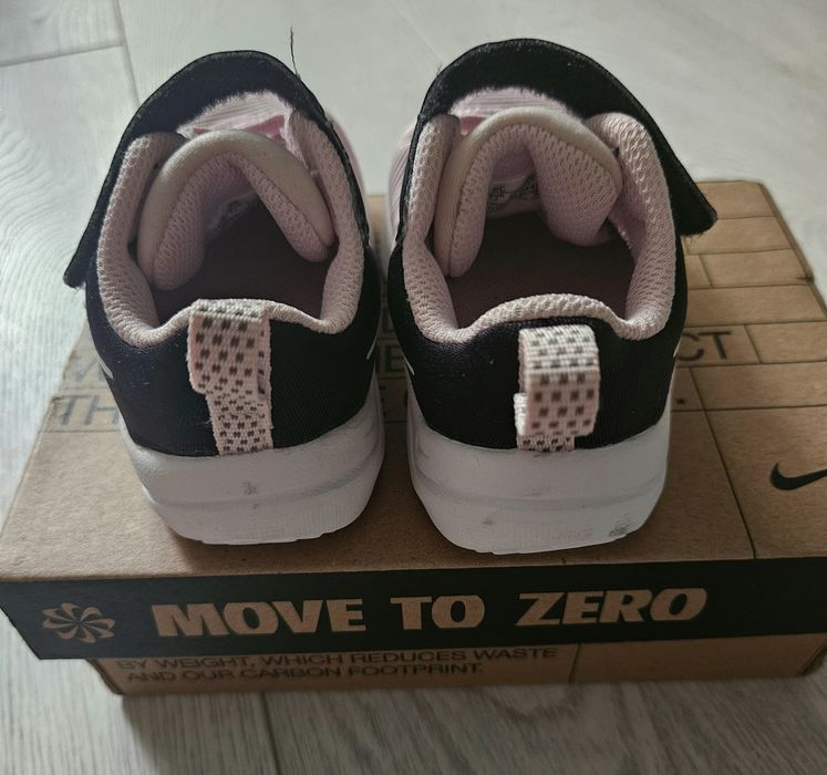 Маратонки Nike 22номер