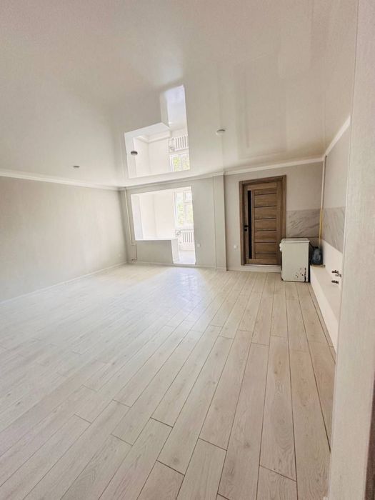 Продаю квартиру в Мирза Улугбекском районе метро БИЙ 2х комнатная