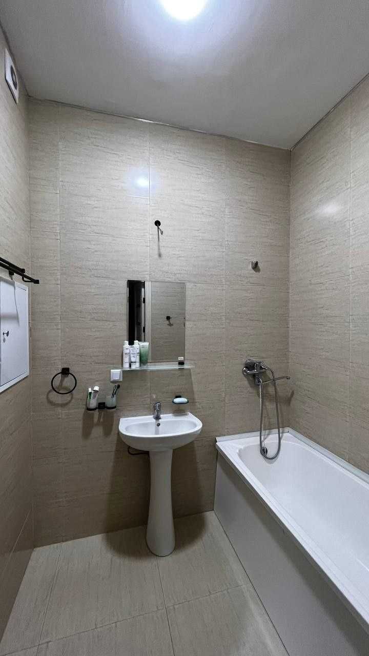 Yunusobot JK Manzarada 2 xona ARENDA srochno