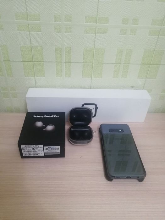 Samsung Galaxy S10e Продам или Обмен