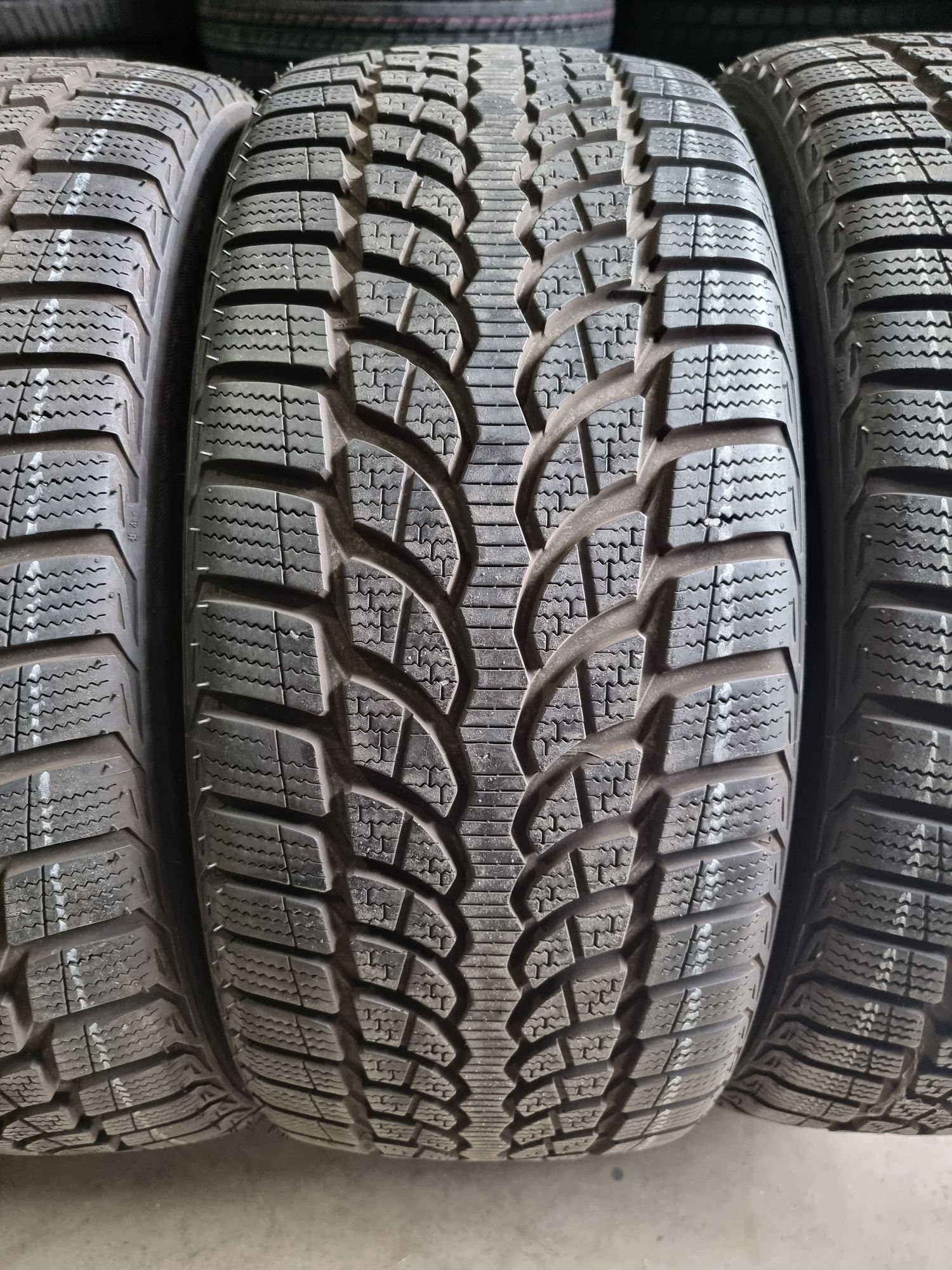 245/45/19 BRIDGESTONE 4бр