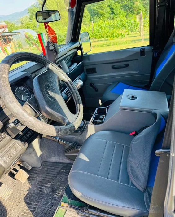 Продава Land Rover Defender TD5