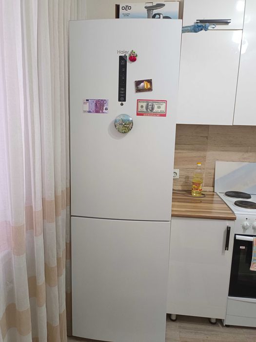 Продается Холодильник HAIER