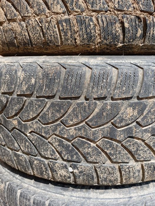 2 seturi de genti Audi R17 si r18