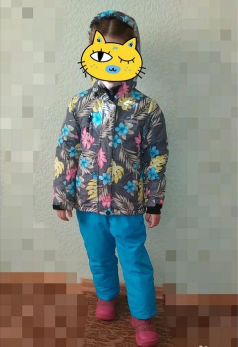 Горнолыжный зимний костюм