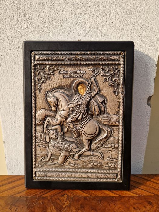 Прекрасна английска сребърна икона Свети Димитър