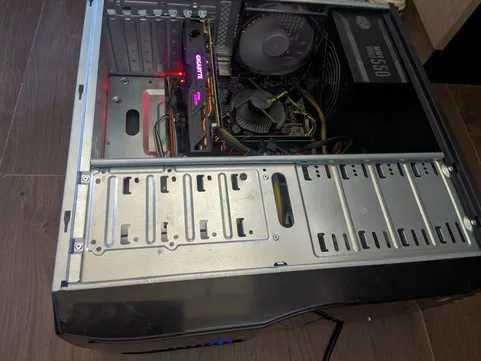 Gaming геймърски компютър i5 8400 rx 580