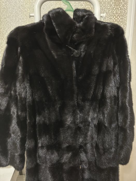 Продаю норковую шубу