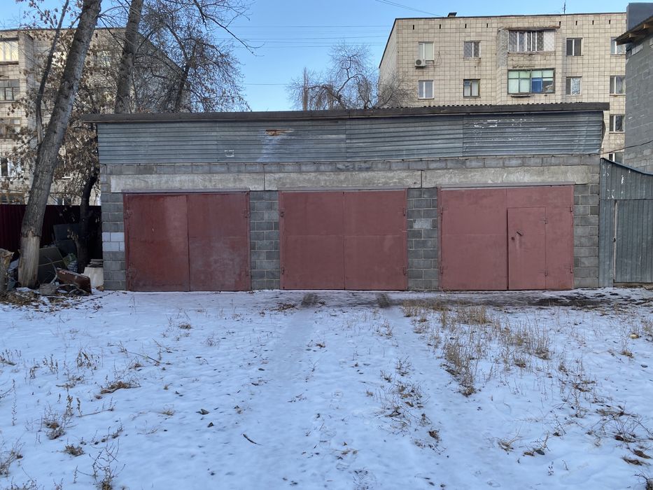 Сдам бокс 100кв. в центре города