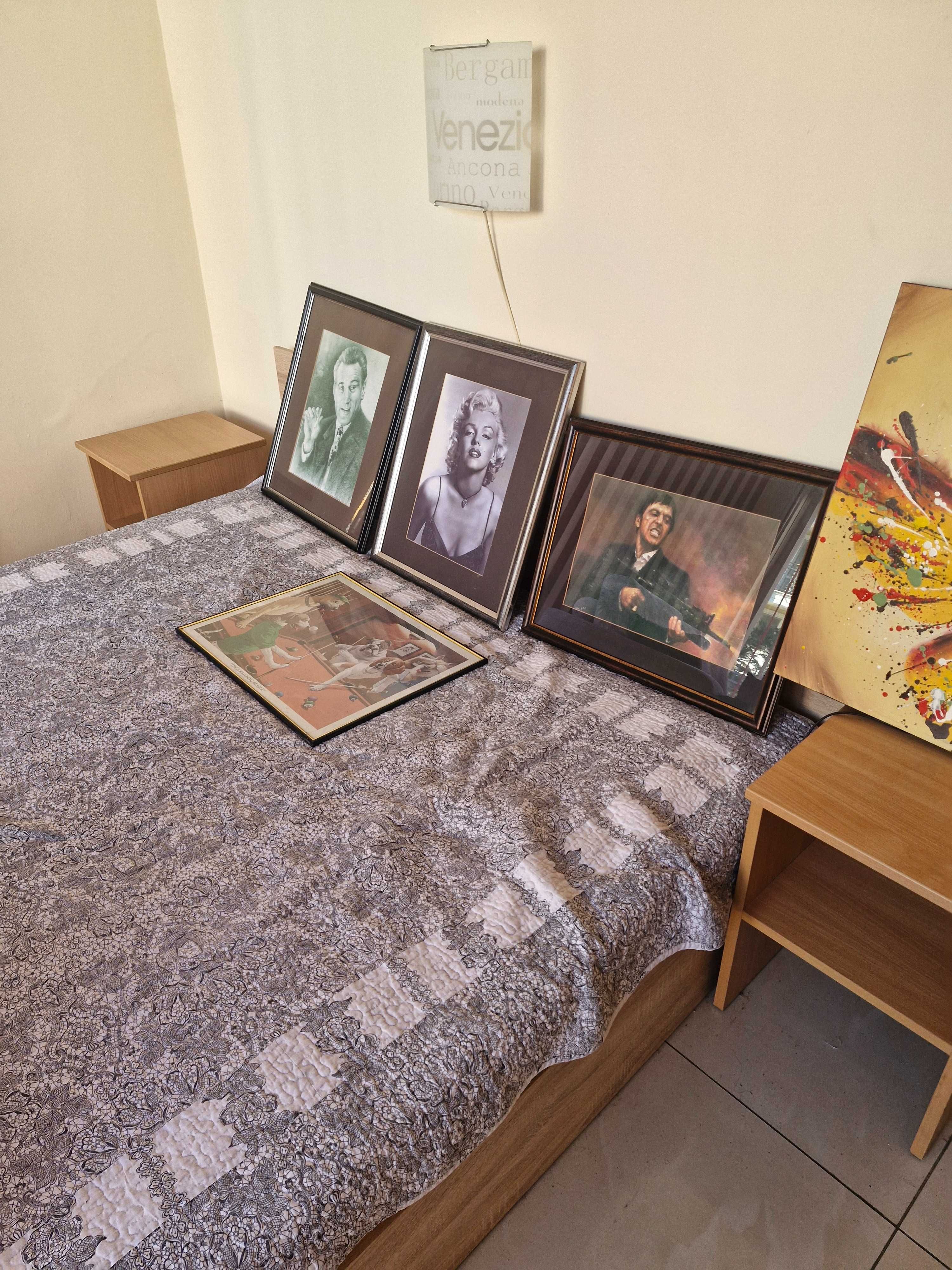 Продавам картини в рамки