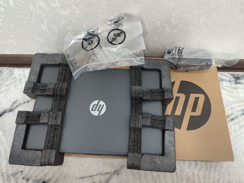 27 kun ishlagan noutbuk