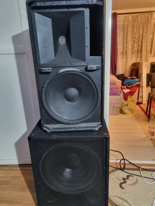 Inchiriez sistem audio