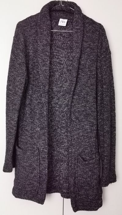 Cardigan tip plouver marca Zara