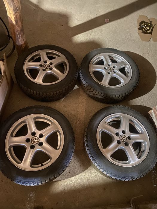 Продавам джанти с зимни гуми 15ски 5х100