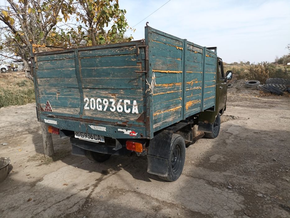 Uaz moshina yaxshi xolatda