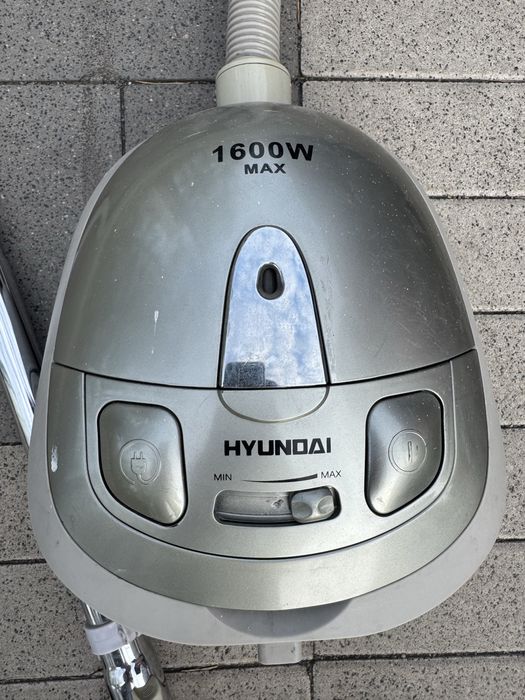 Пылесос фирма HYUNDAI