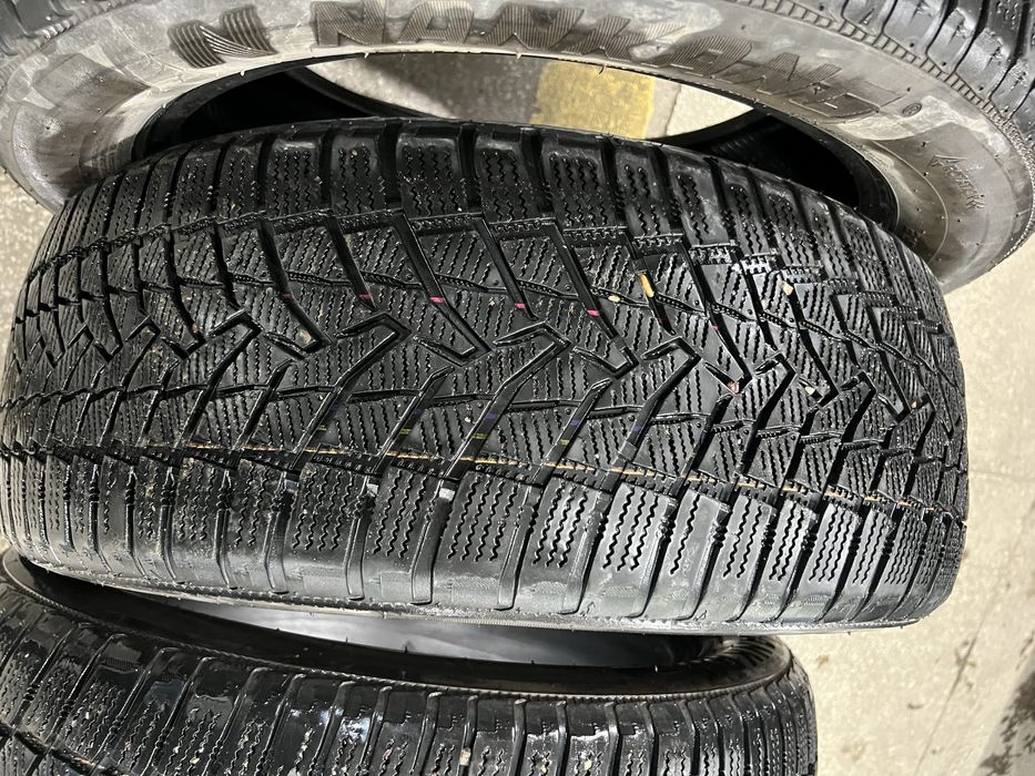 Продам шинысел акумолятор поможем прикурить изавесьи автомобиль