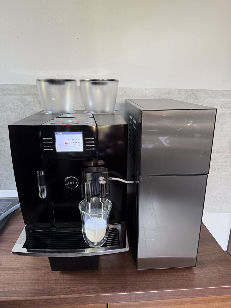 Espresor expresor aparat de cafea Jura Giga x8c