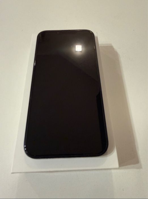 Vand Iphone 14 negru