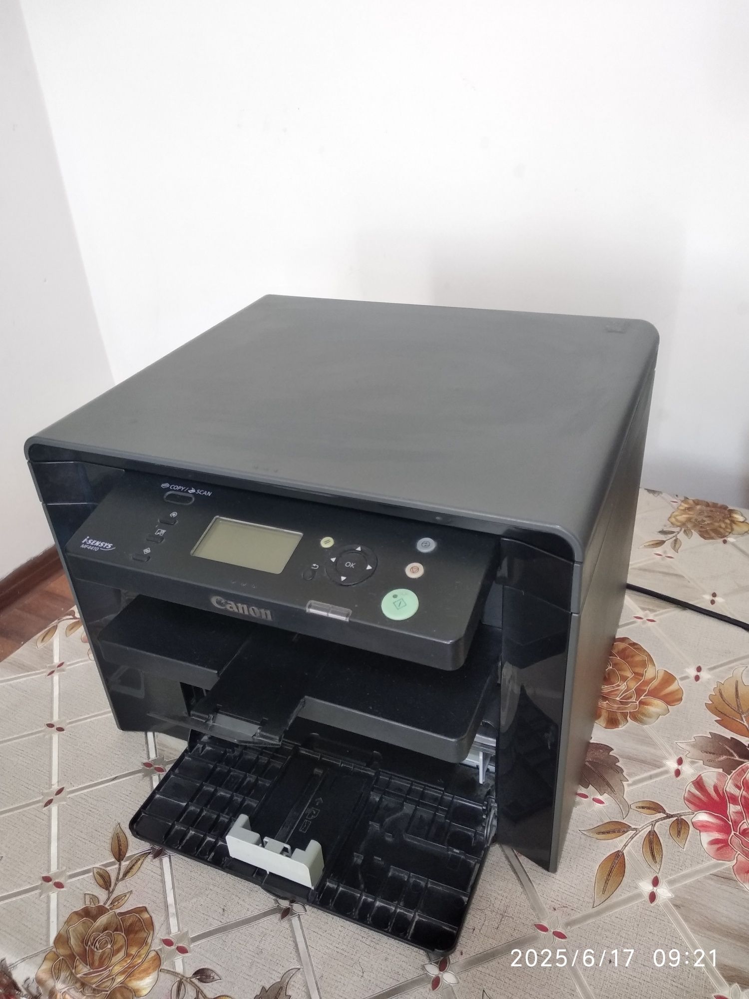 Canon MF4410 3v1 printer sotiladi