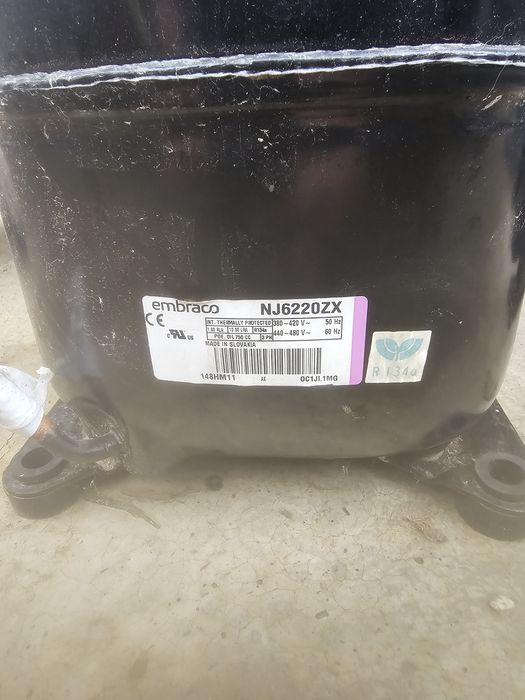 Compresor motor lada vitrina frig frigorific aspera freon r134a