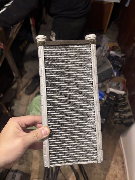 радиатор печки от subaru outback 2010