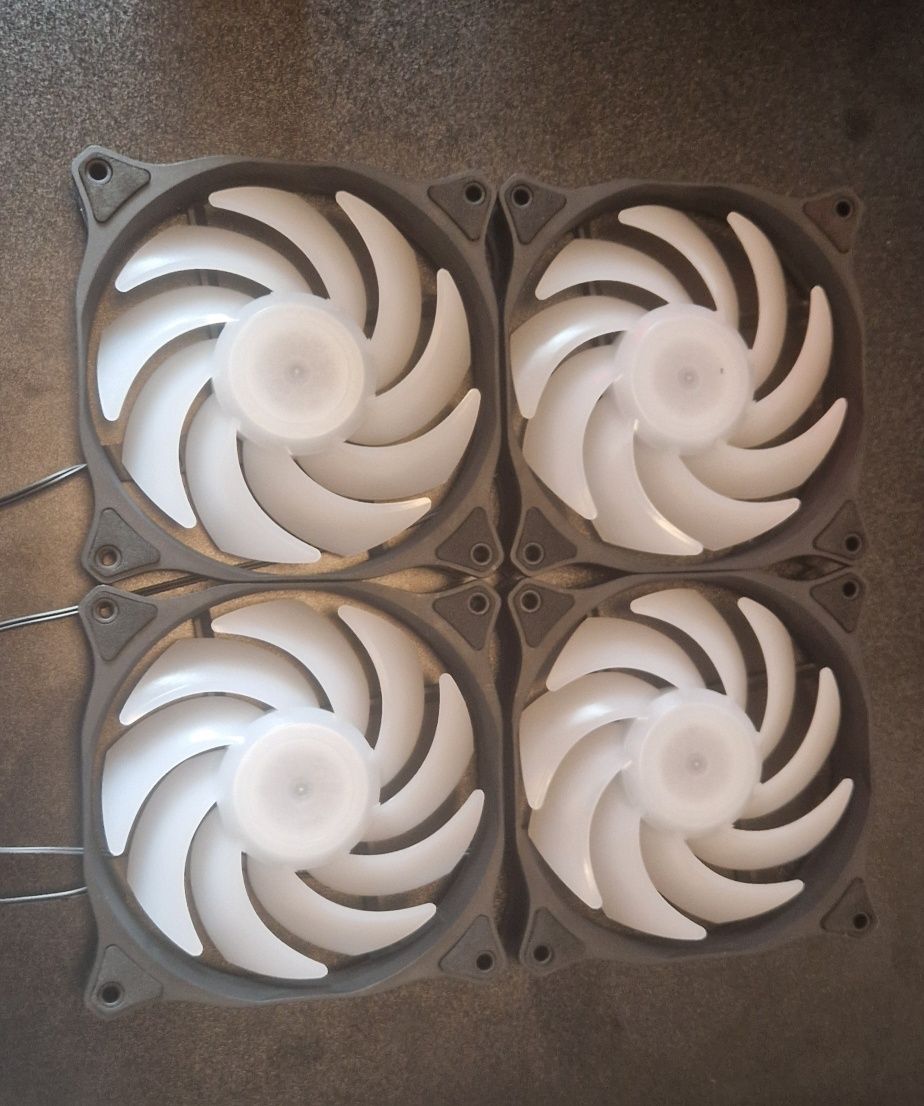Set Ventilatoare RGB 120mm