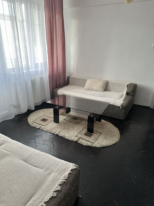 Inchiriez apartament 2 camere central