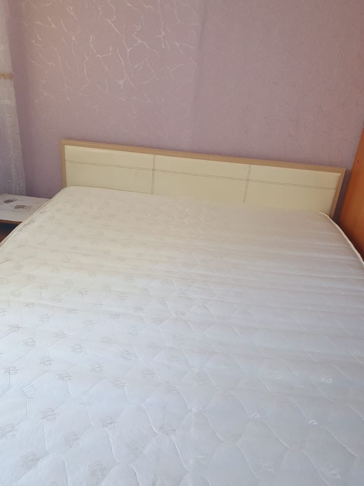 Продам кровать двухспальнюю