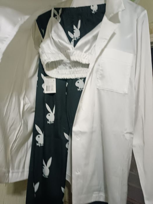 Pijama kamplekt tapchkallari bilan birga sotiladi