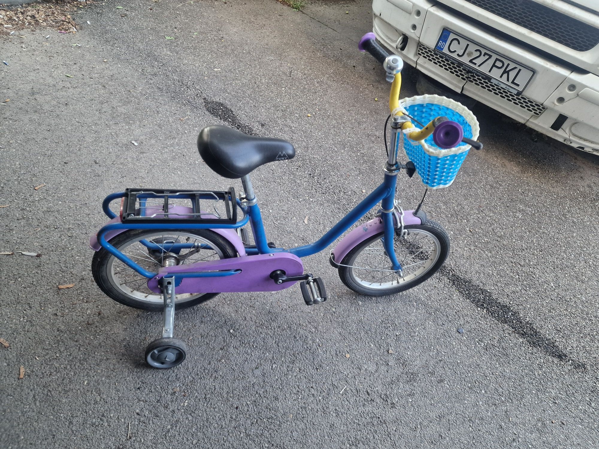 Vând Bicicleta copii