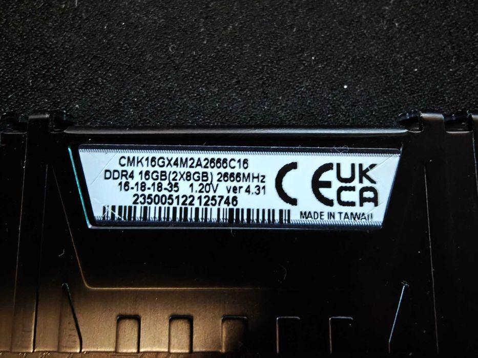 Memorie Corsair Vengeance LPX Black 8GB DDR4 2666MHz CL16