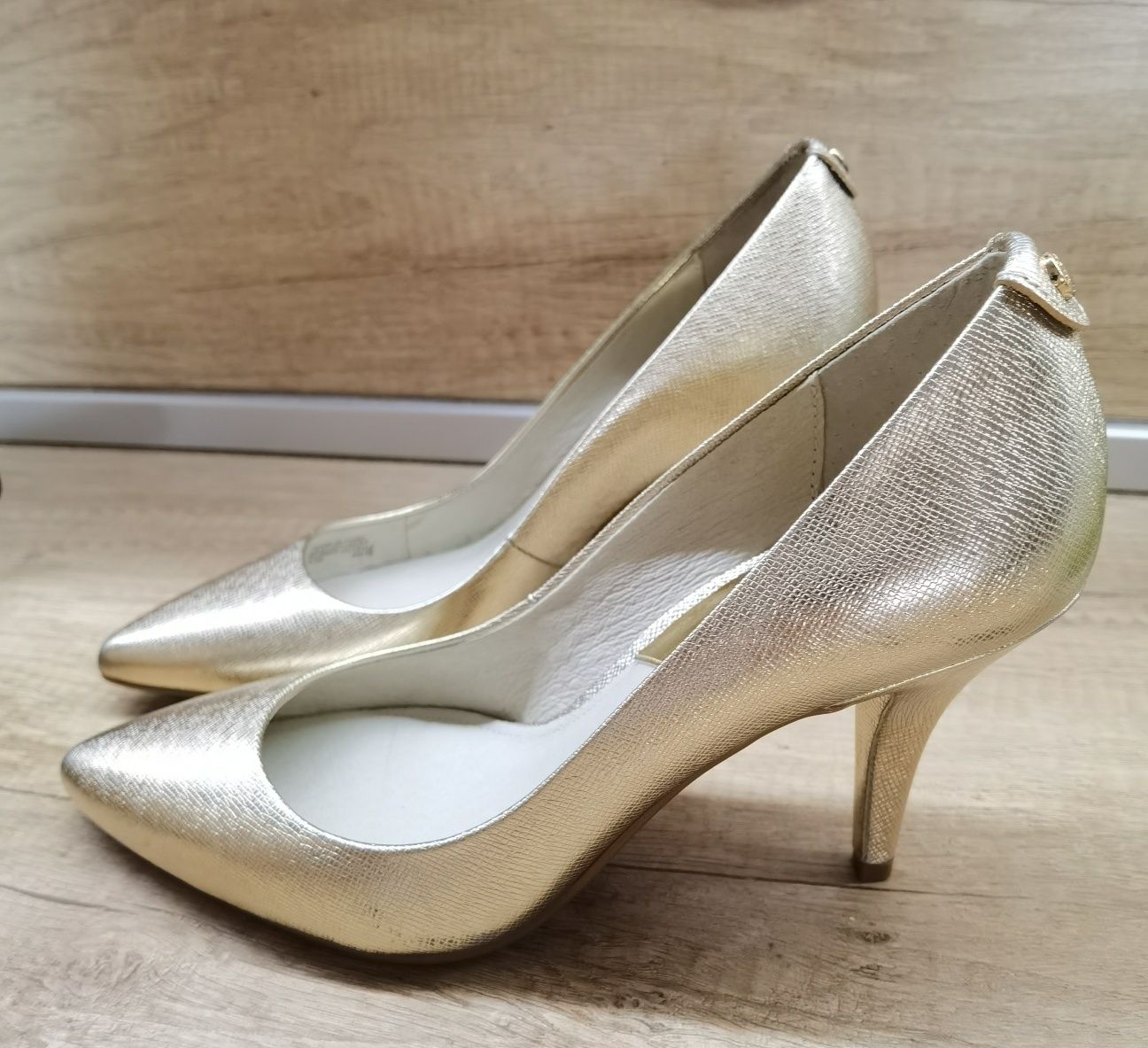 Официални обувки Michael Kors 36